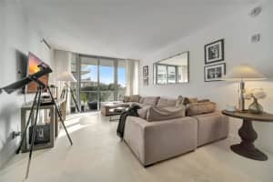 801 South Pointe Dr APT 302, Miami Beach, FL 33139, Sold 06/01/23