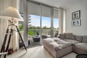 801 South Pointe Dr APT 302, Miami Beach, FL 33139, Sold 06/01/23
