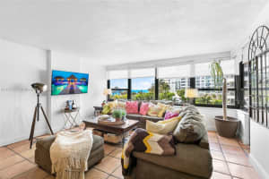 5225 Collins Ave APT 503, Miami Beach, FL 33140, Sold 04/15/24
