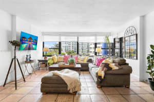 5225 Collins Ave APT 503, Miami Beach, FL 33140, Sold 04/15/24