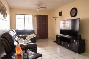 2224 W 74th St Apt 101-14, Hialeah, FL 33016, Sold 06/09/23