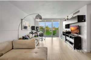 3001 S Ocean Dr APT 433, Hollywood, FL 33019, Sold 06/20/23