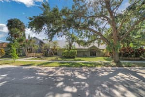 18681 Misty Lake Dr, Jupiter, FL 33458, Sold 09/28/23
