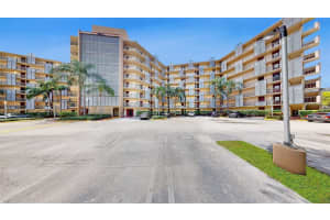 3101 N Country Club Dr APT 605, Aventura, FL 33180, Sold 11/20/23