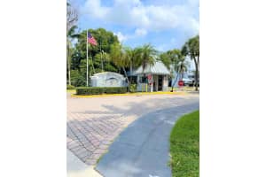 9365 Fontainebleau Blvd, Miami, FL 33172, Sold 05/19/23