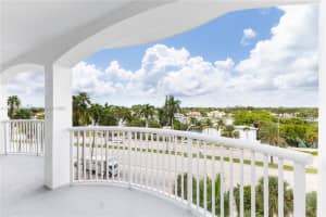 5401 Collins Ave APT 320, Miami Beach, FL 33140, Sold 01/31/24