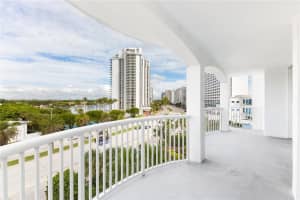 5401 Collins Ave APT 320, Miami Beach, FL 33140, Sold 01/31/24