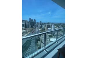 185 SW 7th St APT 3702, Miami, FL 33130, Sold 08/21/23
