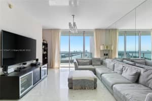 900 Biscayne Bay, 900 Biscayne Blvd APT 4309, Miami, FL 33132, Sold 07/17/23