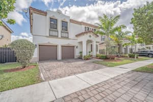 17363 SW 155th Ct, Miami, FL 33187, Sold 06/16/23
