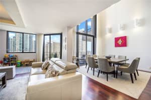 520 Brickell Key Dr, Miami, FL 33131, Sold 07/25/23