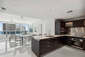200 Biscayne Blvd Way APT 4304, Miami, FL 33131, Sold 06/14/24