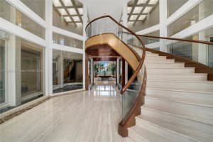 37 W Star Island Dr, Miami Beach, FL 33139, Sold 08/10/23