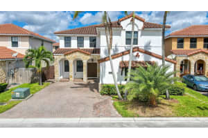 9839 NW 8th St, Miami, FL 33172, Sold 07/31/23