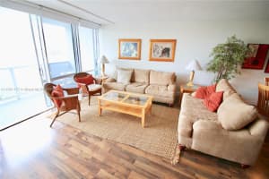 900 Bay Dr APT 816, Miami Beach, FL 33141, Sold 03/22/24