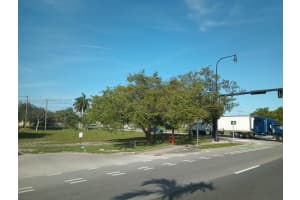 1601 Martin Luther King Blvd Pompano Beach, FL 33069 - MLS#A11381312