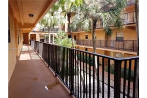 430 Commodore Dr APT 218, Plantation, FL 33325, Sold 07/26/23