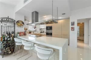 17301 Biscayne Blvd APT 801, Aventura, FL 33160, Sold 02/12/24