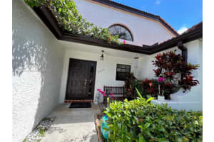2684 W Orchard Cir, Davie, FL 33328, Sold 01/25/24