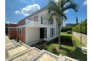 Las Marias, Kilometer 2 Via Cerritos, La Virginia, Casa 16, Pereira ,, FL 660008 - MLS#A11382176