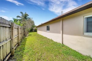 5736 Charleston St, Hollywood, FL 33021, Sold 07/10/23