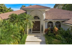 4954 SW 76th St, Miami, FL 33143, Sold 07/13/23