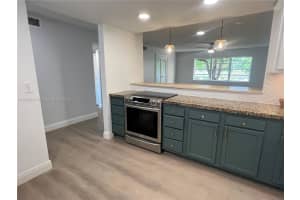 101 Berkley Rd APT 206, Hollywood, FL 33024, Sold 09/20/23