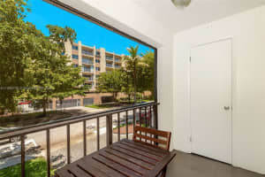 201 178th Dr APT 212, Sunny Isles Beach, FL 33160, Sold 11/03/23