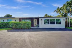 2309 NE 22nd Terrace, Fort Lauderdale, FL 33305, Sold 09/21/23