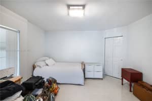 140 Jefferson Ave, Miami Beach, FL 33139, Sold 08/15/23