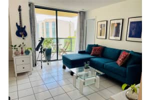 11800 SW 18th St APT 429, Miami, FL 33175, Sold 06/28/23