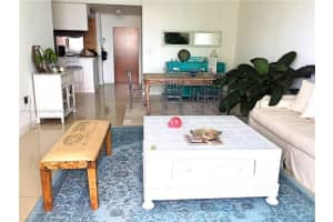 31 SE 5th St APT 3916, Miami, FL 33131, Sold 09/11/23