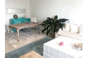 31 SE 5th St APT 3916, Miami, FL 33131, Sold 09/11/23