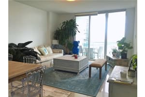 31 SE 5th St APT 3916, Miami, FL 33131, Sold 09/11/23