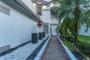 17526 SW 48th St, Miramar, FL 33029, Sold 08/10/23