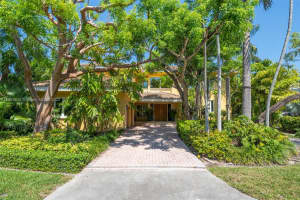121 Gavilan Ave, Coral Gables, FL 33143, Sold 11/13/23