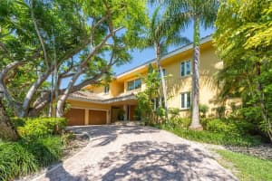 121 Gavilan Ave, Coral Gables, FL 33143, Sold 11/13/23