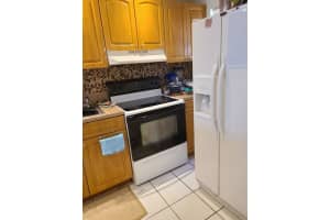 1901 NW S River Dr #16b, Miami, FL 33125, Sold 08/03/23