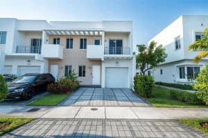10263 NW 72nd St, Doral, FL 33178, Sold 08/21/23