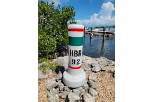200 Harborview Dr Apartment 303, Tavernier, FL 33070, Sold 06/23/23