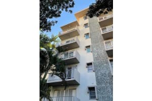 1820 James Ave #3d, Miami Beach, FL 33139, Sold 12/14/23