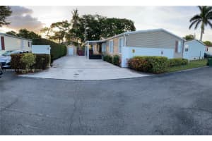 220 NE 12th Ave, Homestead, FL 33030, Sold 10/20/23