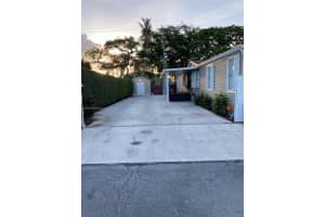 220 NE 12th Ave, Homestead, FL 33030, Sold 10/20/23