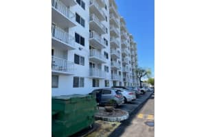 1251 NE 108th St APT 221, Miami, FL 33161, Sold 02/08/24