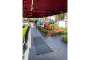 1251 NE 108th St APT 221, Miami, FL 33161, Sold 02/08/24