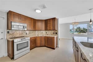 5255 Collins Ave #2d, Miami, FL 33140, Sold 02/29/24