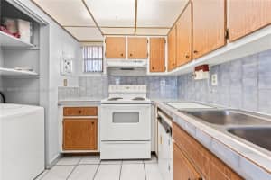 1810 W 56th St APT 3319, Hialeah, FL 33012, Sold 07/26/23