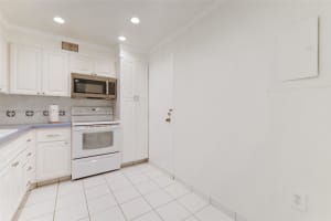 1980 S Ocean Dr #9c, Hallandale Beach, FL 33009, Sold 11/10/23