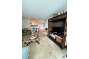 1155 Brickell Bay Dr APT 806, Miami, FL 33131, Sold 09/25/23