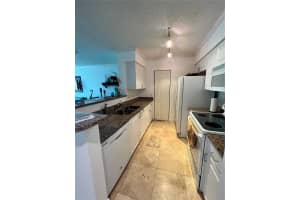 1155 Brickell Bay Dr APT 806, Miami, FL 33131, Sold 09/25/23